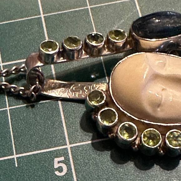 Bali goddess sterling pendant and chain - Picture 4 of 7